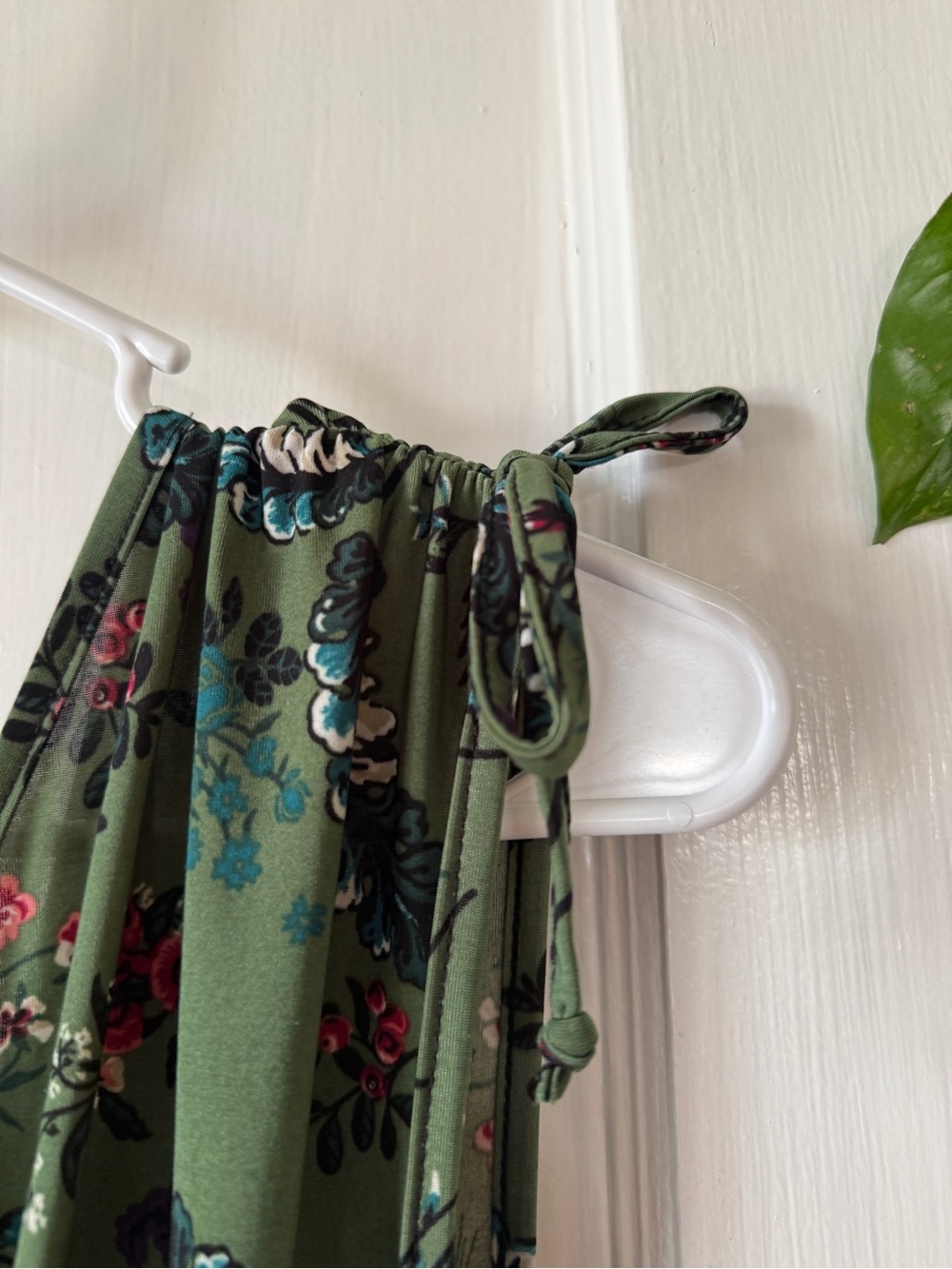 Sleeveless Green Floral V-Neck Maxi Dress FC size m-L - Picture 7 of 9